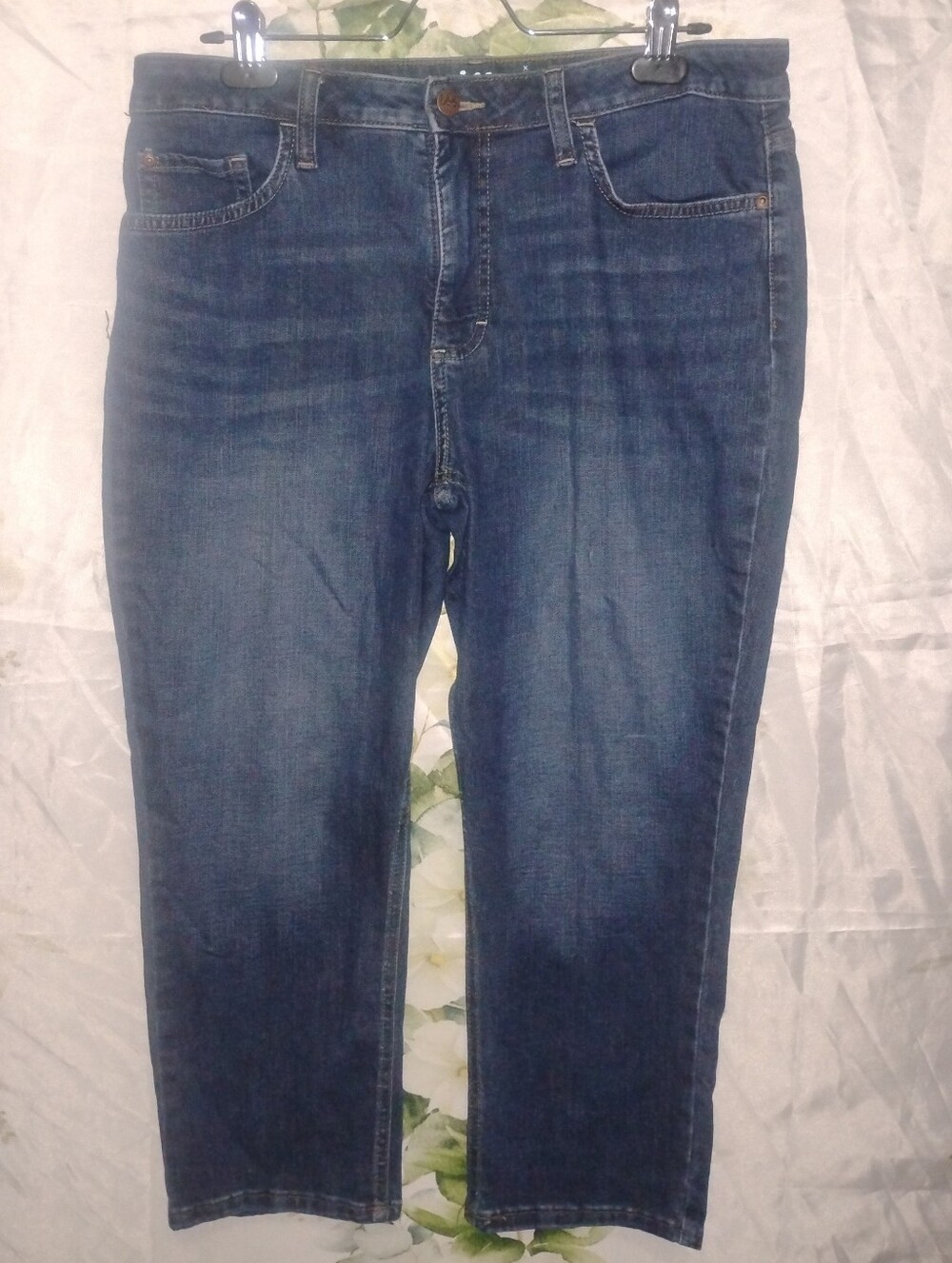 ($3Bundled) Lee Riders Denim Capris